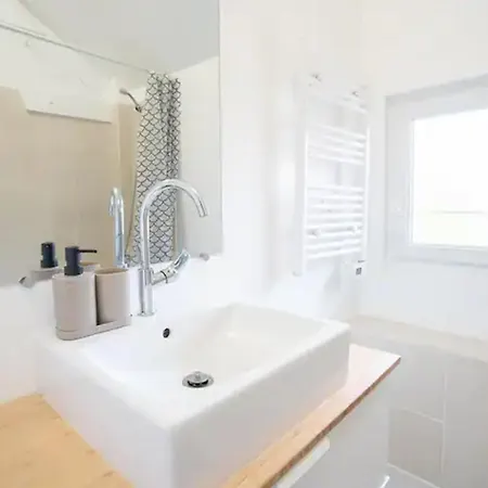 Holiday home Le Traditionnel - Maison Avec Jardin & Parking - Ideal Disneyland & Paris Lagny-sur-Marne